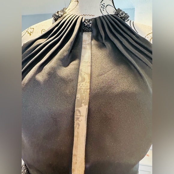 Chic Floral A-Line Party Dress in Black and Pink - Picture 3 of 16